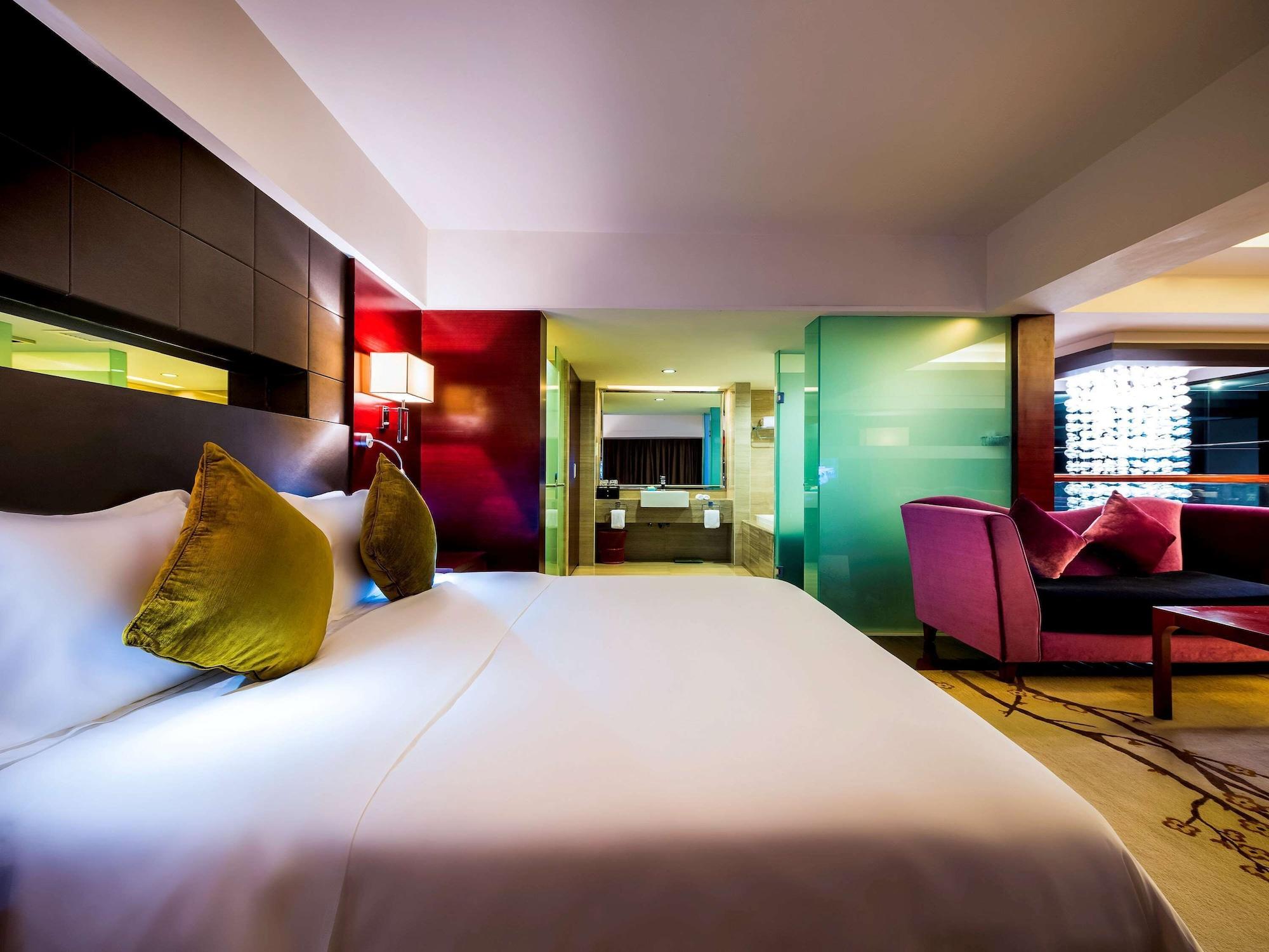 Grand Mercure Xiamen Downtown-Free Welcome Fruit & Metro Station Exterior photo
