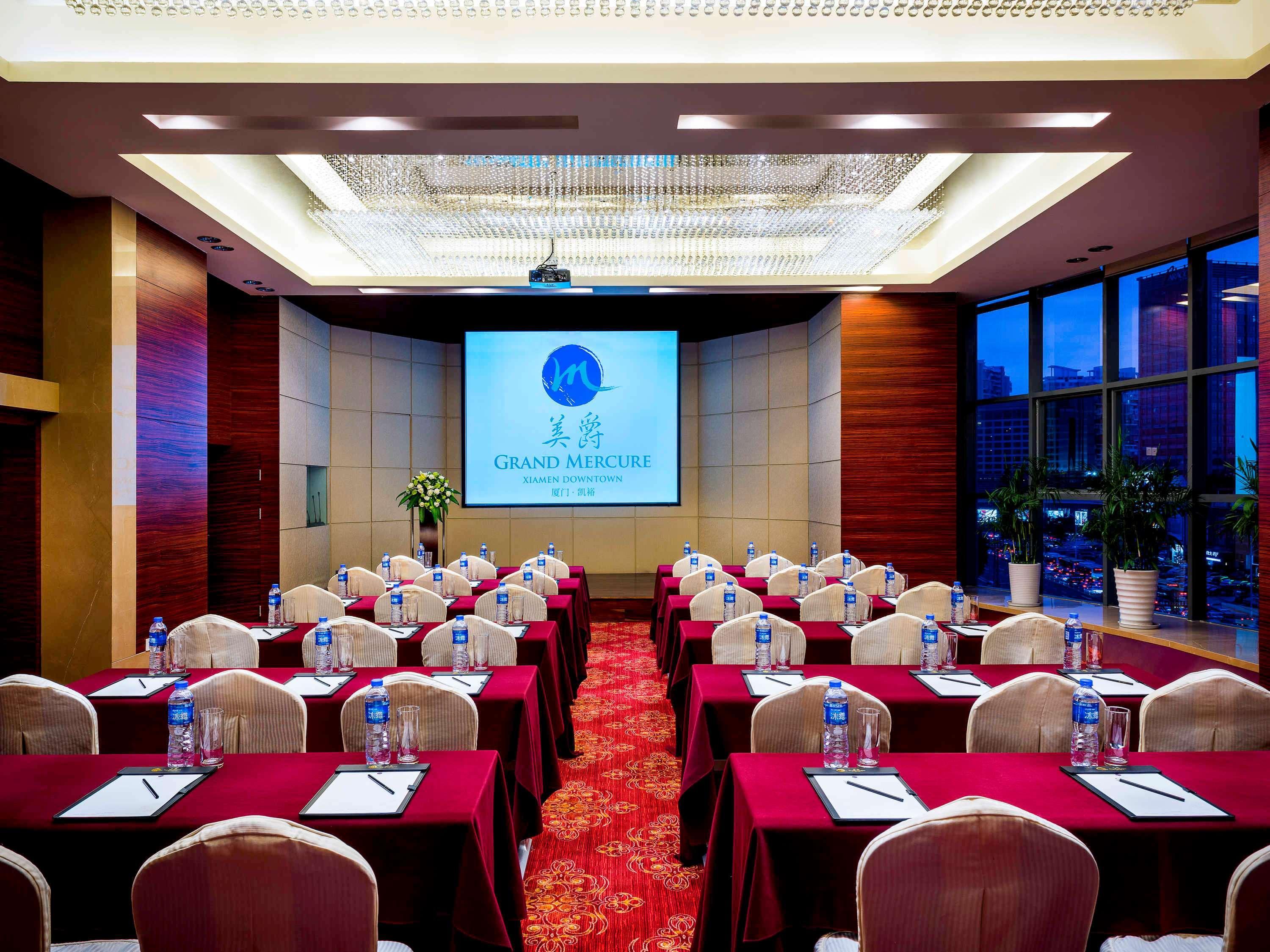 Grand Mercure Xiamen Downtown-Free Welcome Fruit & Metro Station Exterior photo